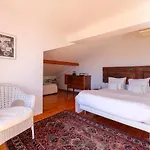 Apartmán Breathtaking River-city View Two Private Terraces 3 Bedrooms And 3 Bathrooms 17th Century Building Bica Chiado District Lisboa