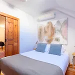شقة Breathtaking River-city View Two Private Terraces 3 Bedrooms And 3 Bathrooms 17th Century Building Bica Chiado District Lisboa