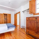 Breathtaking River-city View Two Private Terraces 3 Bedrooms And 3 Bathrooms 17th Century Building Bica Chiado District شقة Lisboa