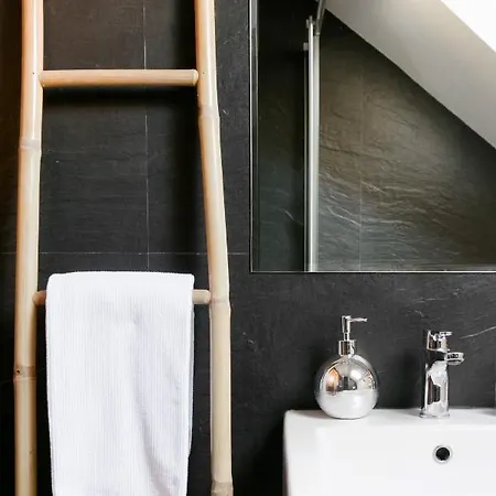 Apartment Bica Chiado Riverside Terrace Retreat *