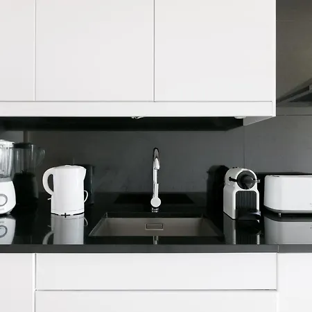 Bica Chiado Riverside Terrace Retreat Apartment