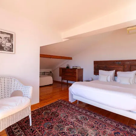 Διαμέρισμα Breathtaking River-city View Two Private Terraces 3 Bedrooms And 3 Bathrooms 17th Century Building Bica Chiado District Lisboa