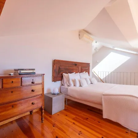 Διαμέρισμα Breathtaking River-city View Two Private Terraces 3 Bedrooms And 3 Bathrooms 17th Century Building Bica Chiado District