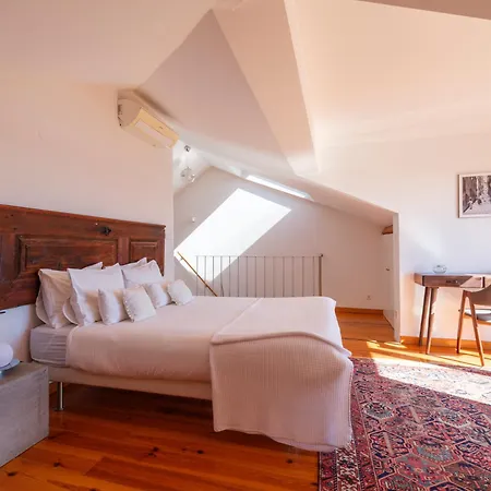 Διαμέρισμα Breathtaking River-city View Two Private Terraces 3 Bedrooms And 3 Bathrooms 17th Century Building Bica Chiado District