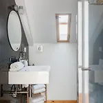 Breathtaking River-city View Two Private Terraces 3 Bedrooms And 3 Bathrooms 17th Century Building Bica Chiado District * Лісабон