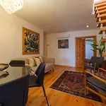 Breathtaking River-city View Two Private Terraces 3 Bedrooms And 3 Bathrooms 17th Century Building Bica Chiado District Апартаменти Лісабон